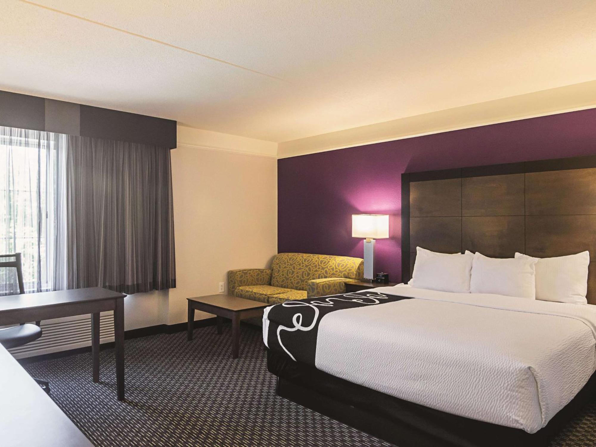 Executive King Room,1275770017:JPEG
