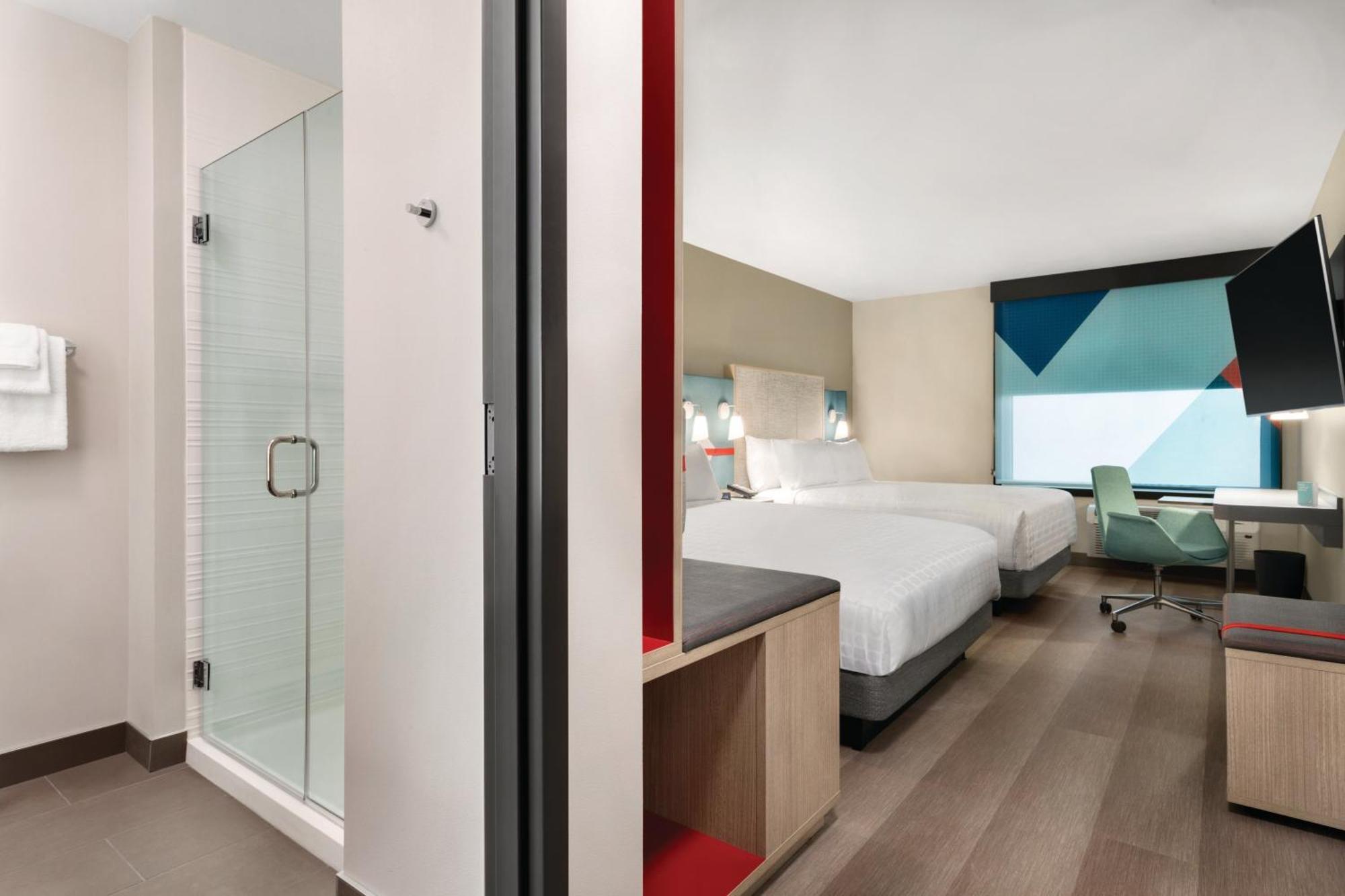 Standard Queen Room Two Queen Beds