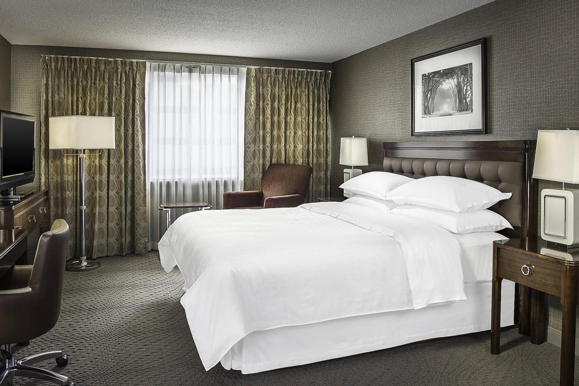 Guest Room 1 King,1634417642:JPEG